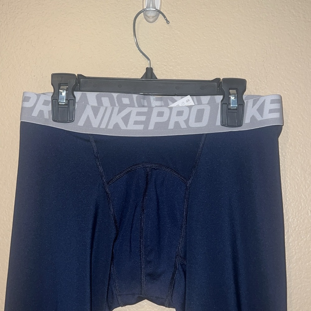 Nike Pro 3/4 Performance Compression Pants - Picture 3 of 6